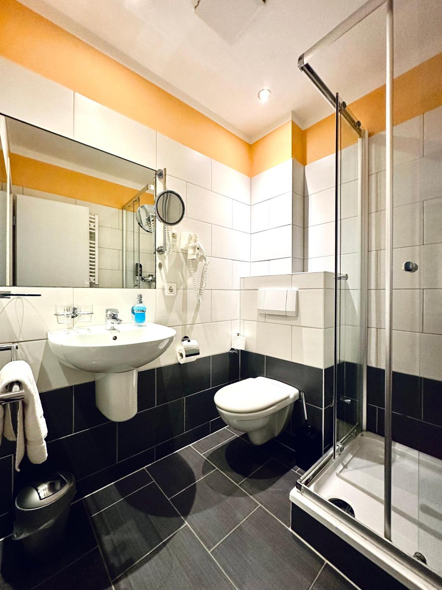 Brinckmansdorf 3*